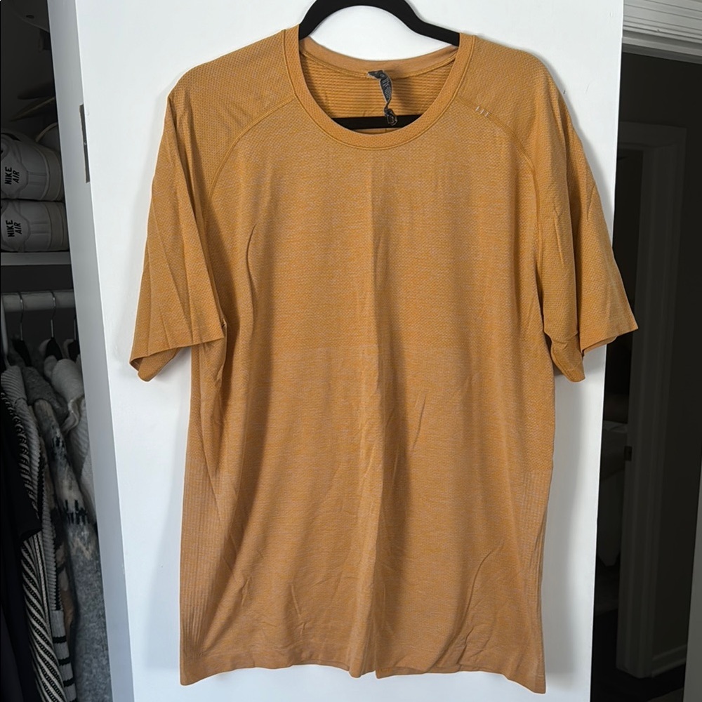Lululemon Metal Vent Tech T-Shirt